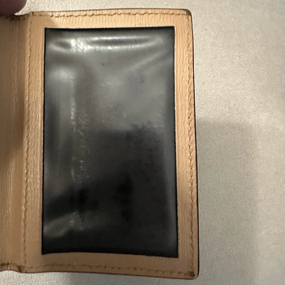 Gucci Floral Card Holder - Picture 6 of 6